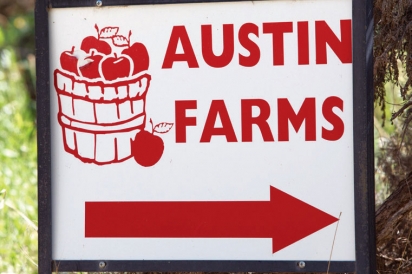 Austin Family Farms sign